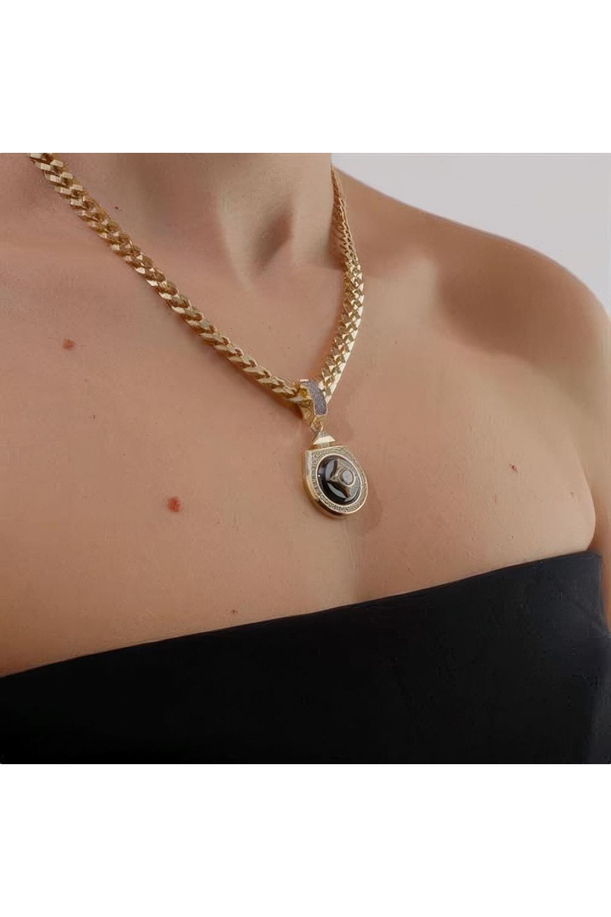 Beş Taşlı Madalyon Charm